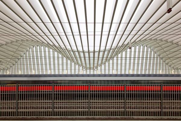 Photograph Della Latta Massimo  Il Treno Rosso on One Eyeland